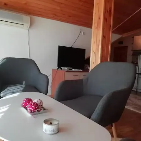 Loft Apartment-rose Sliven
